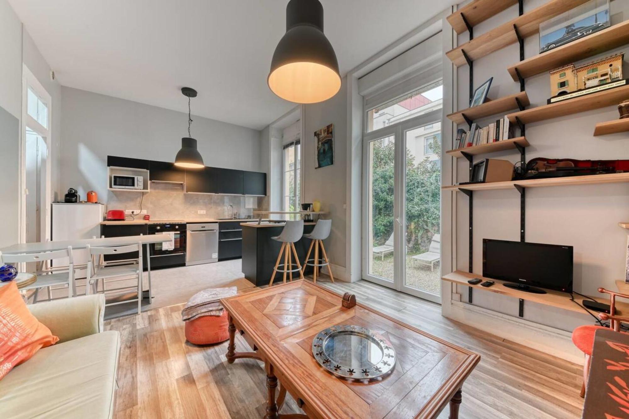 Le Garden City - Bel Appartement Avec Jardin Prive 维勒班 外观 照片